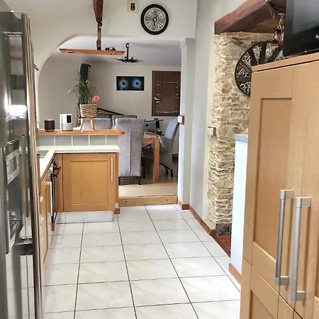 De Standing Avec Piscine A Debordement, Jacuzzi Et Jardin A 5 Min Du Centre De *