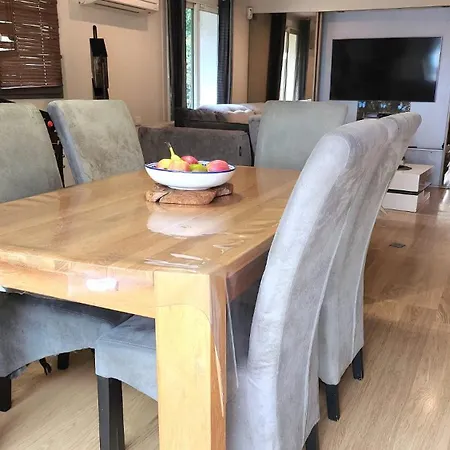 Villa De Standing Avec Piscine A Debordement, Jacuzzi Et Jardin A 5 Min Du Centre De *