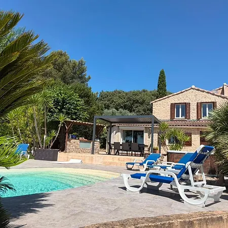 别墅 De Standing Avec Piscine A Debordement, Jacuzzi Et Jardin A 5 Min Du Centre De 尼姆