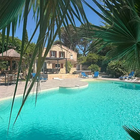 De Standing Avec Piscine A Debordement, Jacuzzi Et Jardin A 5 Min Du Centre De 别墅