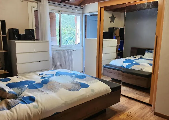 De Standing Avec Piscine A Debordement, Jacuzzi Et Jardin A 5 Min Du Centre De Willa